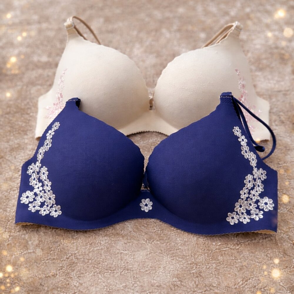 RARE Set of 2 Vintage Victoria’s Secret "Secret Embrace" Push-Up Bras 32C